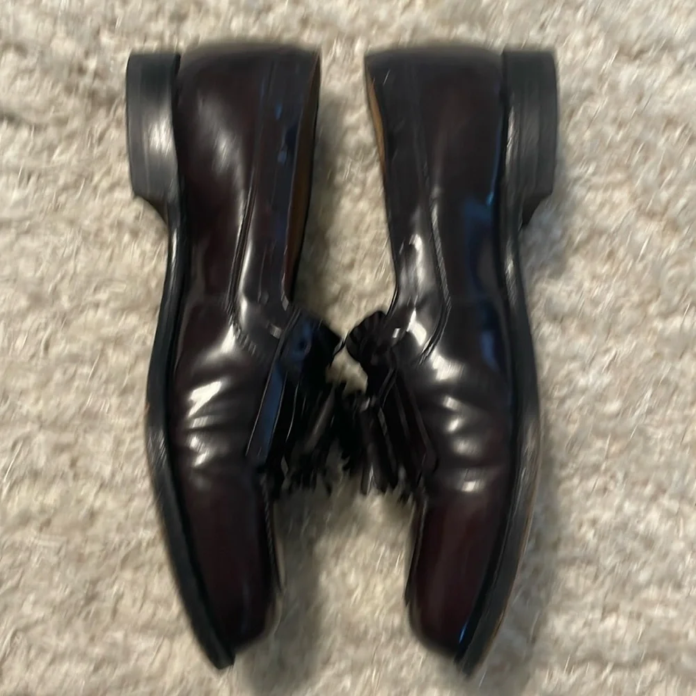 Johnston & Murphy Men Slip On Loafers Size 10 Pinch Tassles Dark Cherry Leather